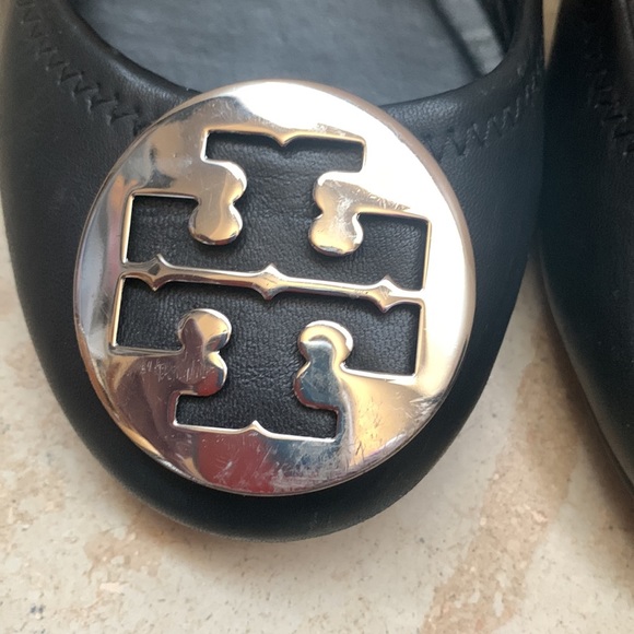 Tory Burch black leather flats size 8.5 gently used - Picture 14 of 14